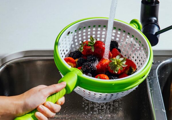 Spinning and Straining Colander - Image 3